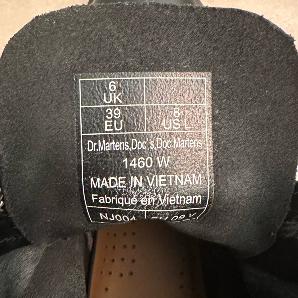 1460 WOMEN'S SMOOTH LEATHER LACE UP BOOTS - Picture 3 of 6